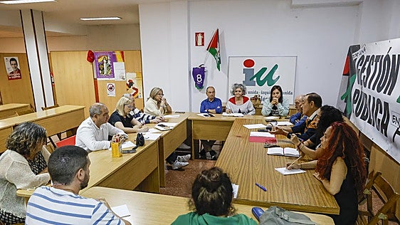 IU exige verificar las inversiones comprometidas por la empresa del agua de Avilés