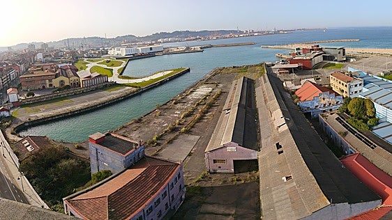 Las empresas que se instalen en el espacio de Naval Azul, en Gijón, contarán con acceso directo al mar