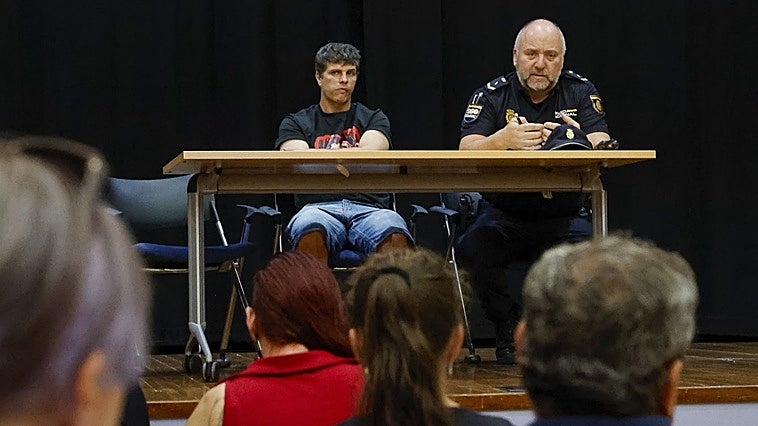 Alberto Vior, experto en seguridad en Avilés: «Cuando se ve un posible delito hay que llamar a la Policía, no hacerlo viral»