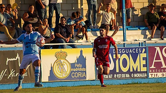 Cris Montes se destapa en el Real Avilés