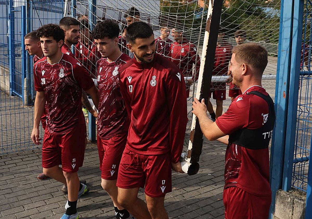 Mángel, aliado y verdugo de la Ponferradina en El Toralín: «Nos cuesta cerrar los partidos»