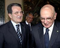 Prodi asigna el cargo de viceprimer ministro a sus socios D'Alema y Rutelli