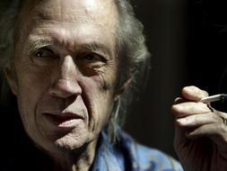 El actor David Carradine, de 72 años, ha sido encontrado muerto en un hotel de Bangkok. / Ap