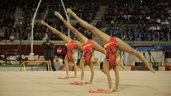 Ejercicio de mazas de la selección española. 