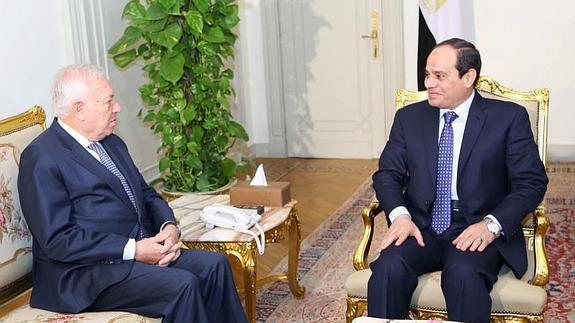 García Margallo se entrevistó cerca de una hora con el presidente egipcio, Abdelfatah al Sisi.