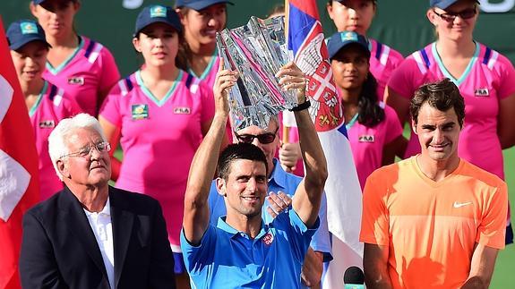 Djokovic se lleva el duelo de titanes y firma su cuarto Indian Wells