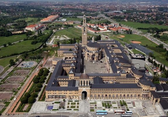 La Universidad Laboral de Gijón. 