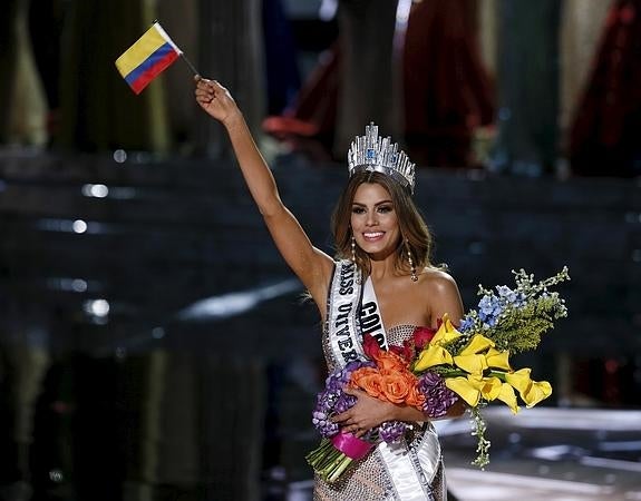 Miss Colombia, coronada durante unos minutos. 