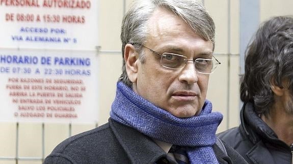 Miguel Tejeiro, tras declarar ante el juez José Castro en 2012.