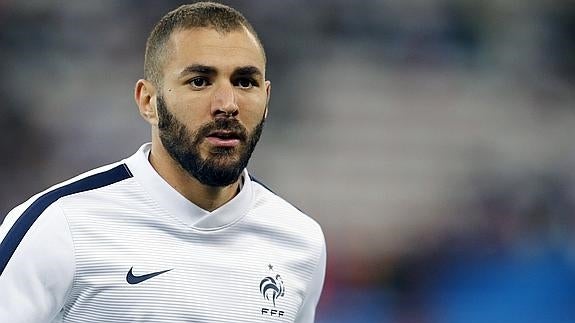 Benzema, durante un partido con Francia. 