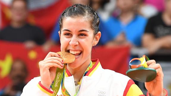 Carolina Marín, con su medalla de oro.