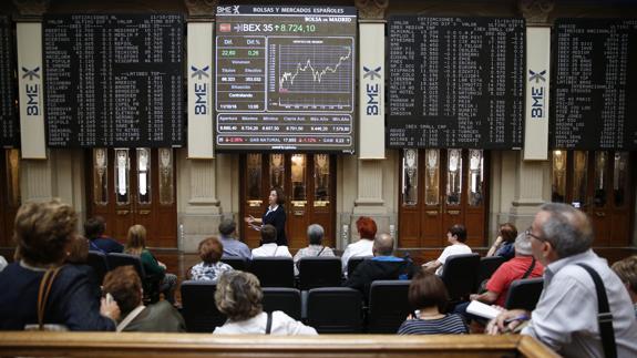 Interior de la Bolsa de Madrid.