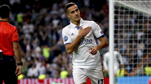 Lucas Vázquez celebra su gol. 