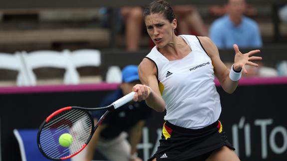 Petkovic, ante Riske. 