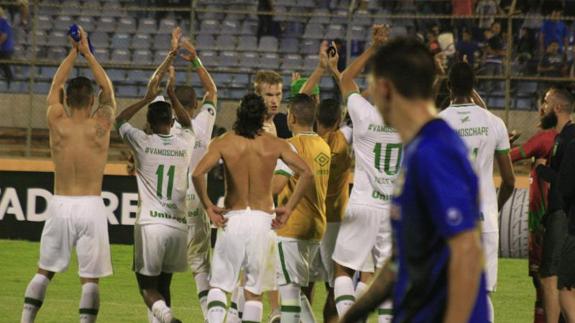 Los jugadores del Chapecoense celebran la victoria. 