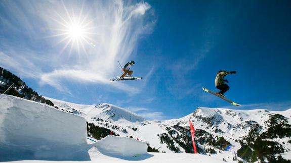 Los amantes de la nieve tienen en Grandvalira uno de sus lugares favoritos