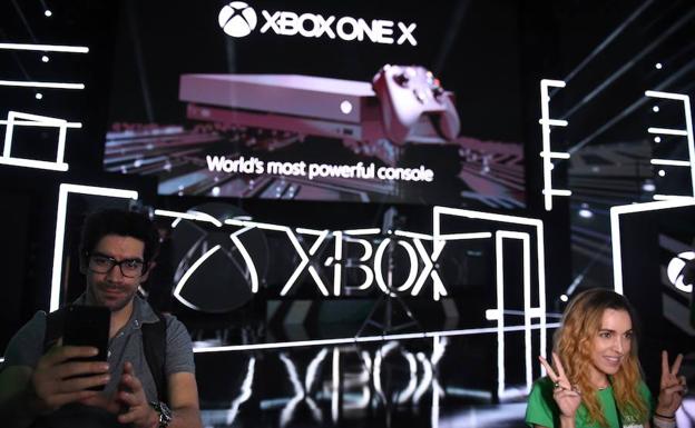 Presentación de XBox One X. 