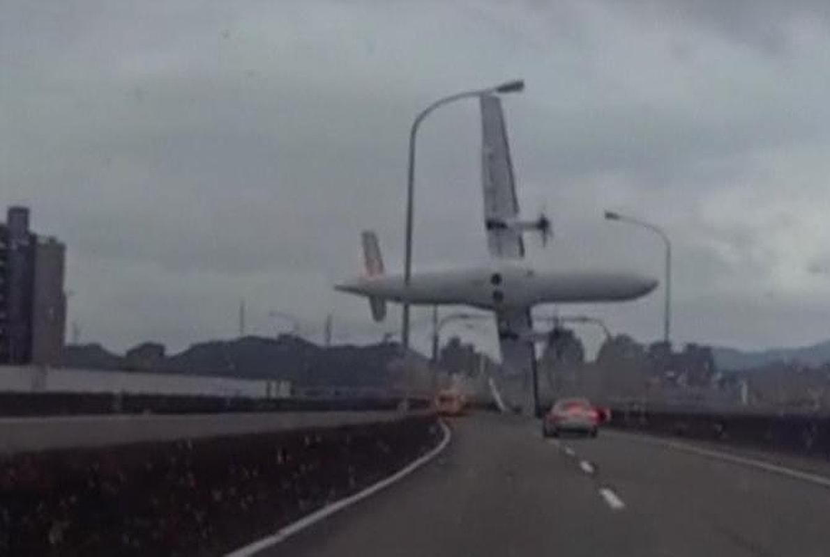 El avión de TransAsia antes de estrellarse.
