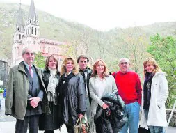 César Álvarez, Henar Ortiz, Carmen Thyssen, Ricardo Fanjul, Mercedes Lasarte, Antonio Olivar y su hija Cristina. / SAN MARTÍN