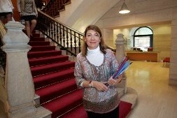 Inmaculada Gallart, ayer, en el Ayuntamiento. /J. PAÑEDA