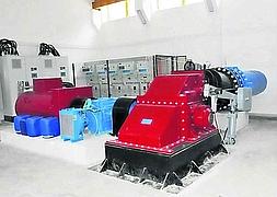 Un modelo de mini-central hidráulica para generar electricidad con las tuberías de agua. ::                             E. C.