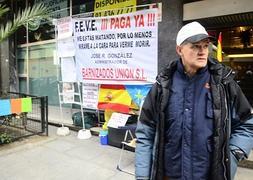 El gijonés José Ramón González, en huelga de hambre hasta que FEVE le pague lo que le debe