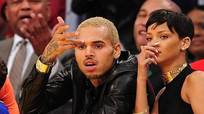 Rihanna, cuando aún salía con Chris Brown