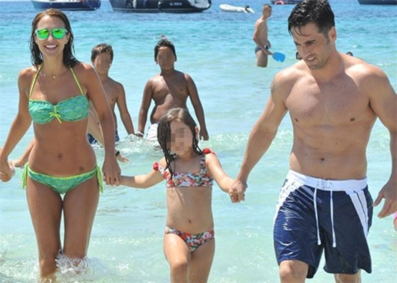 Paula y David, felices en Ibiza