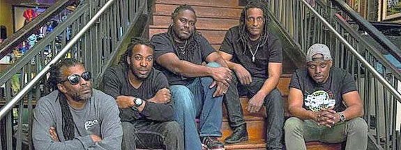 La banda jamaicana The Original Wailers, que aún cuenta con dos músicos originales de Bob Marley  