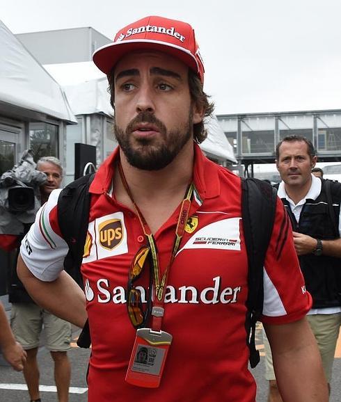 Alonso asegura que su futuro está exclusivamente en manos de Ferrari