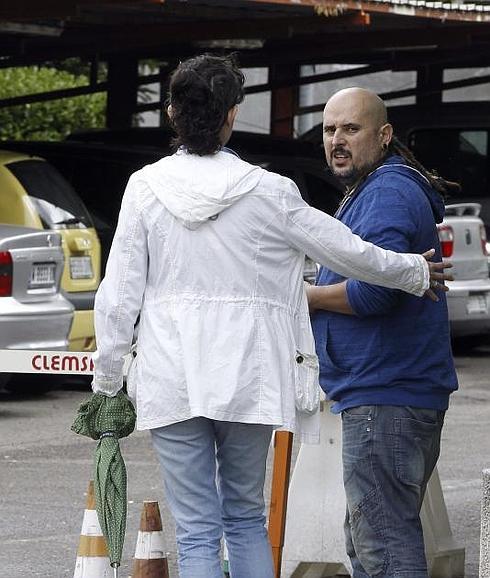 José Ramón, el hermano de Teresa Romero, a las puertas del hospital Carlos III de Madrid