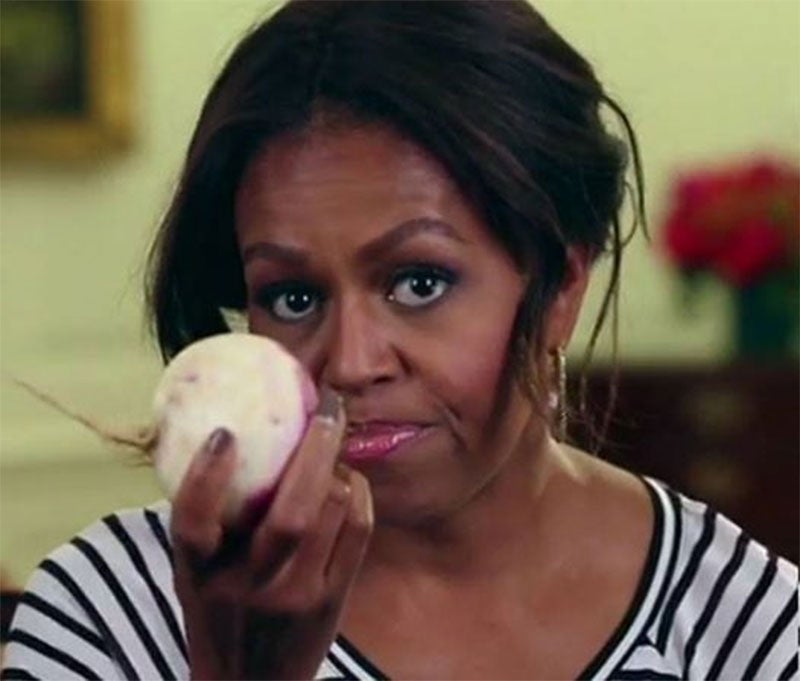 Michelle Obama se gana a ritmo de rap ser miembro de honor de la Cofradía del Nabo