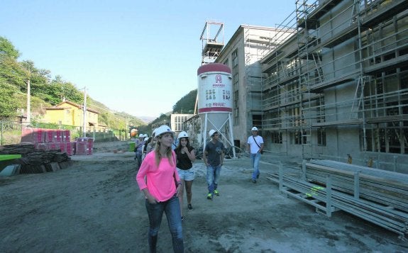 En busca del tirón turístico del pozo Santa Bárbara