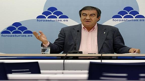 Cascos pide un cambio «radical» en Asturias para superar la «decadencia»