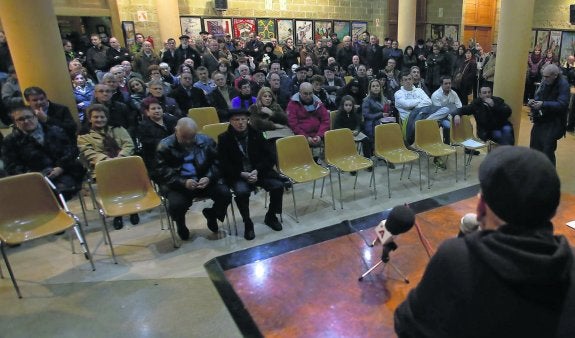 Langreo, de riguroso luto, se despide de Duro Felguera