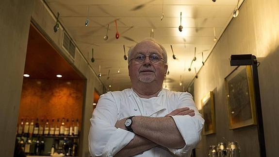 Jean-Louis Neichel, el único chef en España que, junto con Arzak, mantiene una estrella Michelín desde hace casi 40 años.