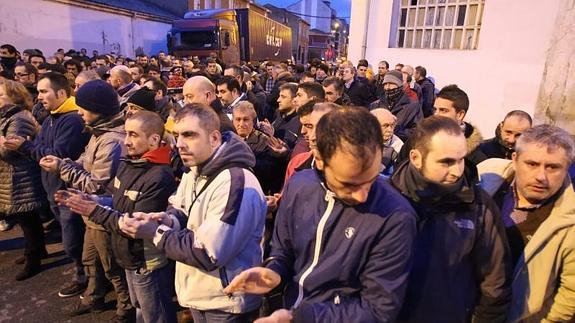 Concentración de trabajadores de Armón esta mañana