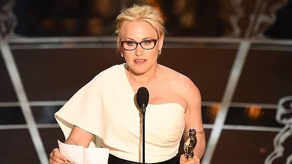 Patricia Arquette: «Es el momento de tener el mismo salario que los hombres»