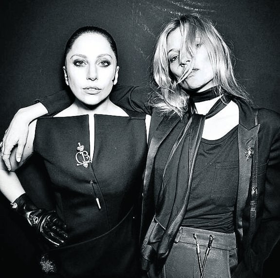 Lady Gaga y Kate Moss, en la foto  que compartió  la primera en las redes sociales.  