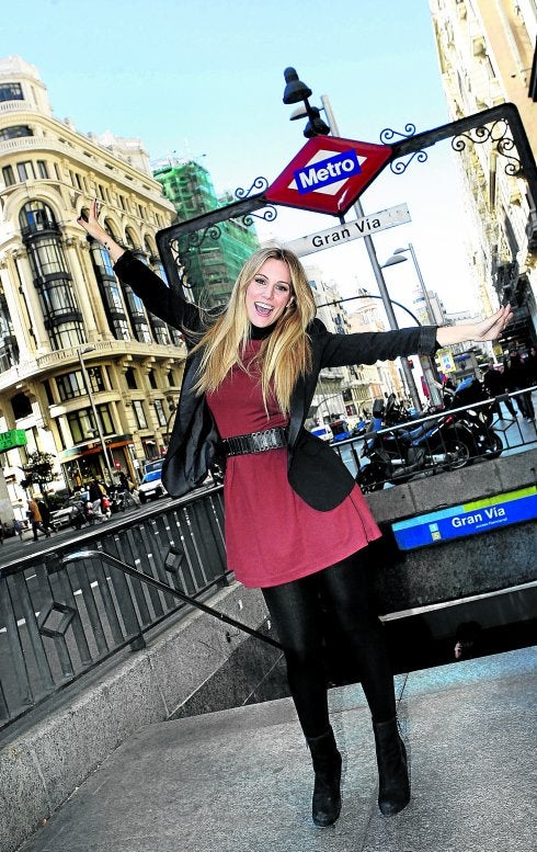 Edurne posa exultante en la calle en Madrid. :: ernesto agudo