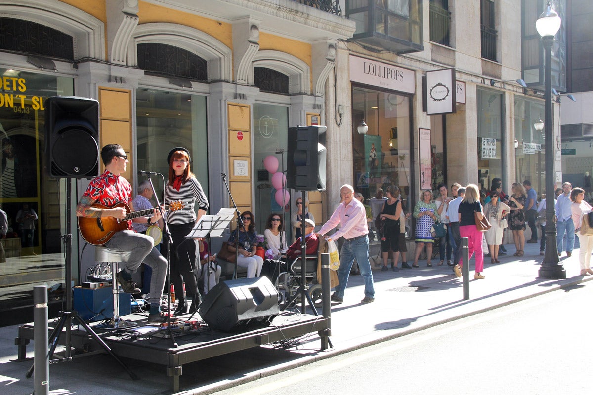 El 18 de abril se celebra una nueva edición de Tiendas a Mediodía