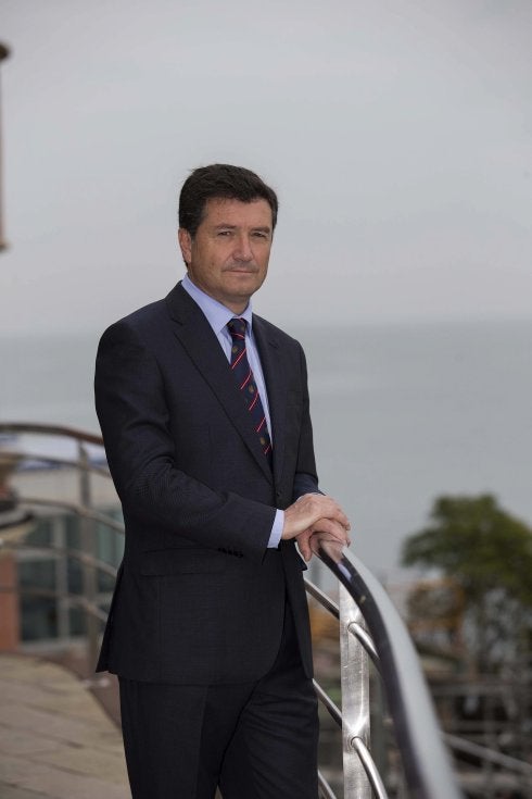 Alfredo Alegría, ayer, en la sede del Real Club Astur de Regatas en Santa Catalina. 