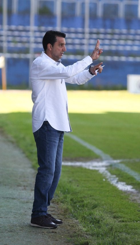 José Manuel Barla en el partido de su estreno.