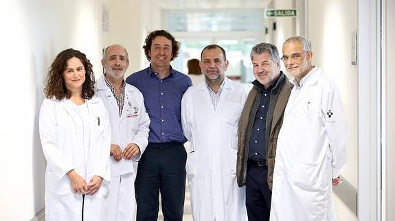 Los dermatólogos del Hospital Centarl de Asturias insisten en la necesidad de protegerse del sol para prevenir el cáncer de piel. 