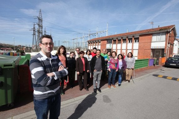 Rogelio Crespo, junto a miembros de la candidatura. 