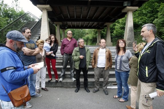 Asamblea de Somos Morcín, celebrada ayer. 