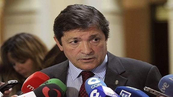 Javier Fernández cree que si apoyan a Fueyo estarán aceptando que Xixón Sí Puede tiene más nivel moral