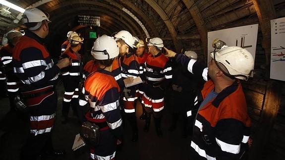 Dentro del templo del carbón