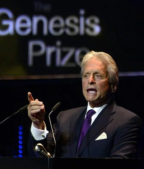 Michael Douglas pierde a su madre