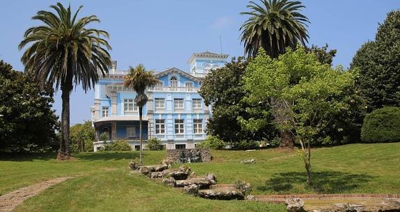 El edificio de la Quinta de Guadalupe, situado en Colombres, acoge la sede del Archivo de Indianos en donde está previsto la apertura de una nueva sala.